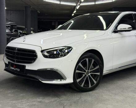 Белый Мерседес Е-Класс, объемом двигателя 2 л и пробегом 23 тыс. км за 55000 $, фото 7 на Automoto.ua