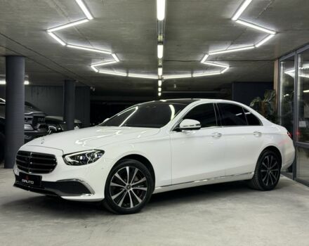 Белый Мерседес Е-Класс, объемом двигателя 2 л и пробегом 23 тыс. км за 55000 $, фото 6 на Automoto.ua
