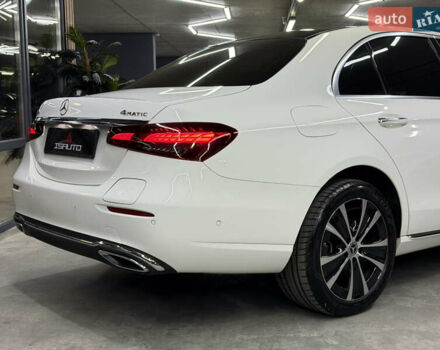 Белый Мерседес Е-Класс, объемом двигателя 1.99 л и пробегом 23 тыс. км за 55000 $, фото 16 на Automoto.ua