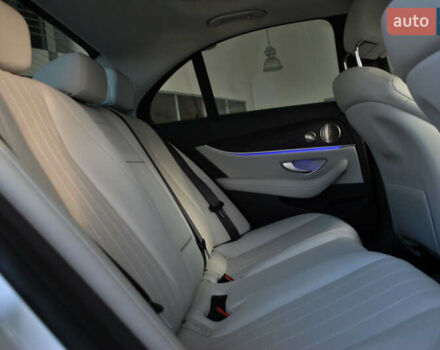 Мерседес Е-Класс 2022 в Ровно на Automoto.ua Белый Мерседес Е-Класс, объемом двигателя 1.99 л и пробегом 37 тыс. км за 47500 $, фото 41 на Automoto.ua