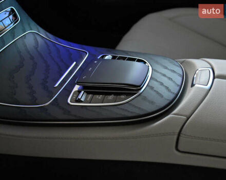 Белый Мерседес Е-Класс, объемом двигателя 1.99 л и пробегом 37 тыс. км за 47000 $, фото 31 на Automoto.ua