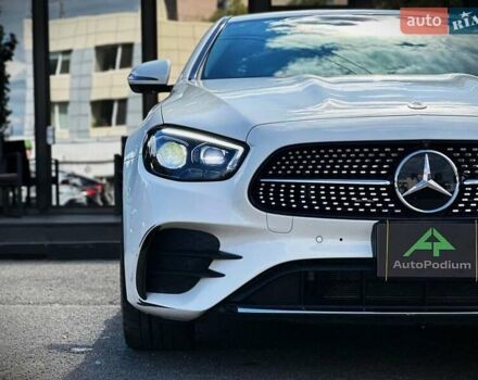 Белый Мерседес Е-Класс, объемом двигателя 3 л и пробегом 20 тыс. км за 55555 $, фото 3 на Automoto.ua