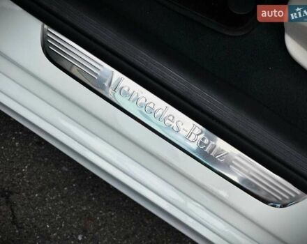 Белый Мерседес Е-Класс, объемом двигателя 3 л и пробегом 20 тыс. км за 55555 $, фото 21 на Automoto.ua