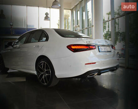 Белый Мерседес Е-Класс, объемом двигателя 1.99 л и пробегом 37 тыс. км за 47000 $, фото 14 на Automoto.ua