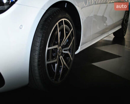 Белый Мерседес Е-Класс, объемом двигателя 1.99 л и пробегом 37 тыс. км за 47000 $, фото 11 на Automoto.ua