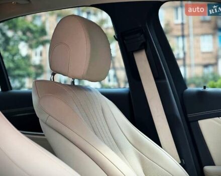 Белый Мерседес Е-Класс, объемом двигателя 3 л и пробегом 20 тыс. км за 55555 $, фото 29 на Automoto.ua