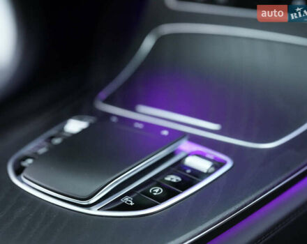 Белый Мерседес Е-Класс, объемом двигателя 3 л и пробегом 46 тыс. км за 93333 $, фото 19 на Automoto.ua