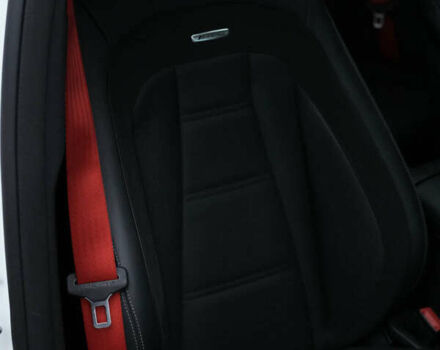 Белый Мерседес Е-Класс, объемом двигателя 3 л и пробегом 46 тыс. км за 93333 $, фото 11 на Automoto.ua