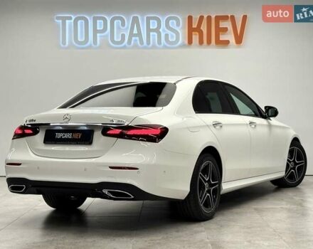 Белый Мерседес Е-Класс, объемом двигателя 1.95 л и пробегом 75 тыс. км за 52999 $, фото 6 на Automoto.ua