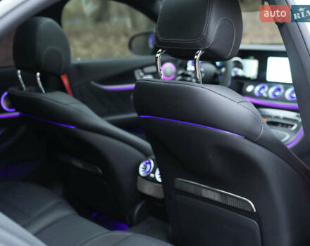 Белый Мерседес Е-Класс, объемом двигателя 3 л и пробегом 46 тыс. км за 93333 $, фото 12 на Automoto.ua