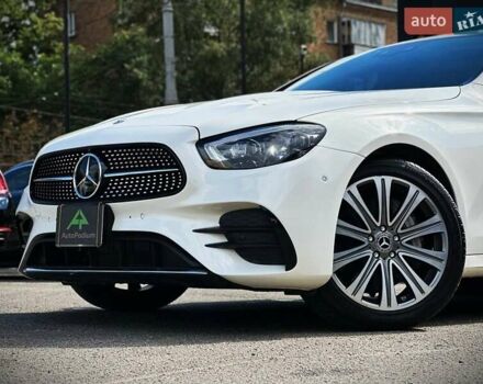 Белый Мерседес Е-Класс, объемом двигателя 3 л и пробегом 20 тыс. км за 55555 $, фото 5 на Automoto.ua