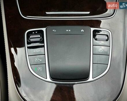 Белый Мерседес Е-Класс, объемом двигателя 3 л и пробегом 20 тыс. км за 55555 $, фото 39 на Automoto.ua