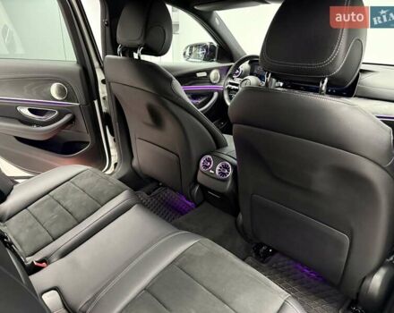 Белый Мерседес Е-Класс, объемом двигателя 1.95 л и пробегом 76 тыс. км за 49990 $, фото 32 на Automoto.ua