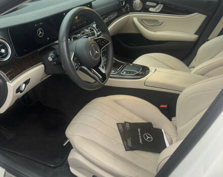 Белый Мерседес Е-Класс, объемом двигателя 3 л и пробегом 27 тыс. км за 59999 $, фото 19 на Automoto.ua