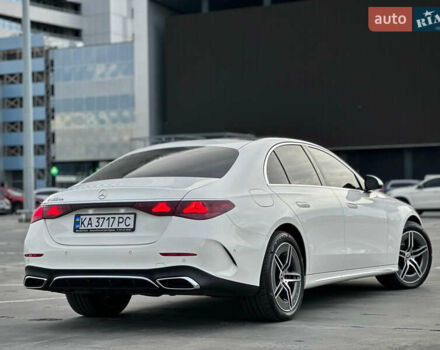 Белый Мерседес Е-Класс, объемом двигателя 1.99 л и пробегом 18 тыс. км за 98000 $, фото 7 на Automoto.ua