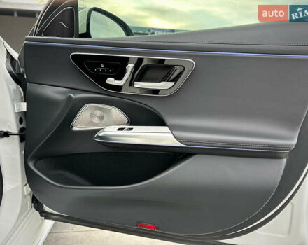 Белый Мерседес Е-Класс, объемом двигателя 1.99 л и пробегом 18 тыс. км за 98000 $, фото 72 на Automoto.ua