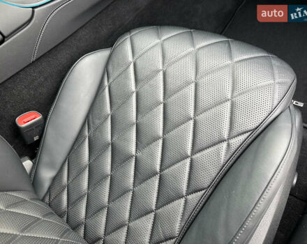 Белый Мерседес Е-Класс, объемом двигателя 1.99 л и пробегом 18 тыс. км за 98000 $, фото 67 на Automoto.ua