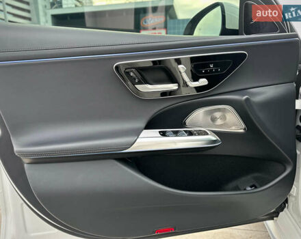 Белый Мерседес Е-Класс, объемом двигателя 1.99 л и пробегом 18 тыс. км за 98000 $, фото 15 на Automoto.ua