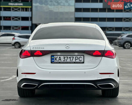 Белый Мерседес Е-Класс, объемом двигателя 1.99 л и пробегом 18 тыс. км за 98000 $, фото 34 на Automoto.ua