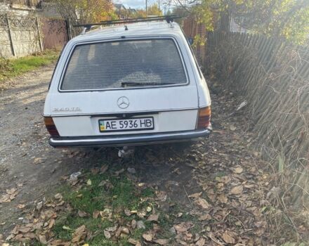 Білий Мерседес Е-Клас, об'ємом двигуна 2.4 л та пробігом 3 тис. км за 1099 $, фото 1 на Automoto.ua