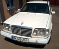 Белый Мерседес Е-Класс, объемом двигателя 2 л и пробегом 513 тыс. км за 1550 $, фото 1 на Automoto.ua