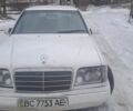 Белый Мерседес Е-Класс, объемом двигателя 2.5 л и пробегом 400 тыс. км за 1850 $, фото 30 на Automoto.ua