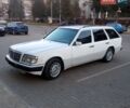 Белый Мерседес Е-Класс, объемом двигателя 2.2 л и пробегом 600 тыс. км за 2350 $, фото 1 на Automoto.ua