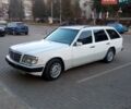 Белый Мерседес Е-Класс, объемом двигателя 2.2 л и пробегом 600 тыс. км за 2099 $, фото 1 на Automoto.ua