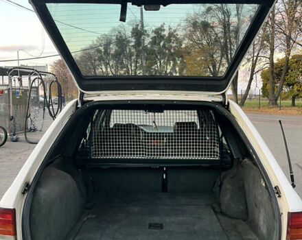 Білий Мерседес Е-Клас, об'ємом двигуна 3 л та пробігом 48 тис. км за 3500 $, фото 4 на Automoto.ua