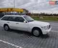Мерседес Е-Класс 1995 в Луцке на Automoto.ua Белый Мерседес Е-Класс, объемом двигателя 2.5 л и пробегом 515 тыс. км за 3200 $, фото 1 на Automoto.ua