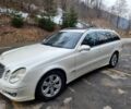Белый Мерседес Е-Класс, объемом двигателя 2.1 л и пробегом 343 тыс. км за 7998 $, фото 7 на Automoto.ua