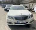 Белый Мерседес Е-Класс, объемом двигателя 2.1 л и пробегом 280 тыс. км за 6250 $, фото 8 на Automoto.ua