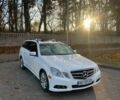 Белый Мерседес Е-Класс, объемом двигателя 2.1 л и пробегом 500 тыс. км за 7500 $, фото 1 на Automoto.ua
