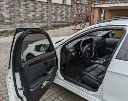 Білий Мерседес Е-Клас, об'ємом двигуна 2.14 л та пробігом 237 тис. км за 11500 $, фото 10 на Automoto.ua