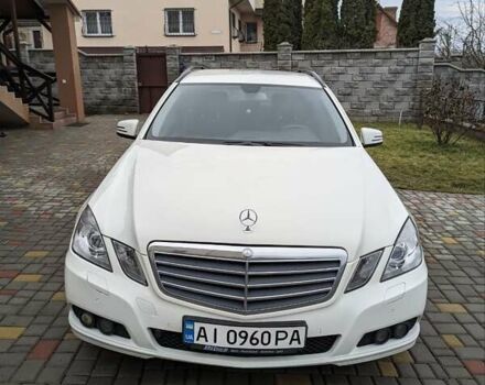 Білий Мерседес Е-Клас, об'ємом двигуна 2.14 л та пробігом 237 тис. км за 11500 $, фото 1 на Automoto.ua
