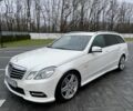 Белый Мерседес Е-Класс, объемом двигателя 3 л и пробегом 289 тыс. км за 12483 $, фото 1 на Automoto.ua