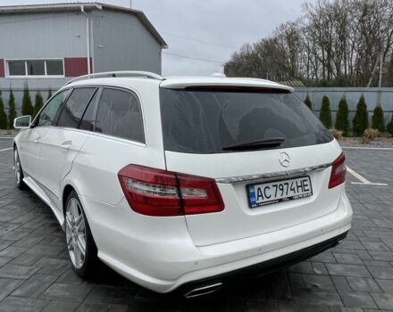 Белый Мерседес Е-Класс, объемом двигателя 3 л и пробегом 289 тыс. км за 12483 $, фото 2 на Automoto.ua
