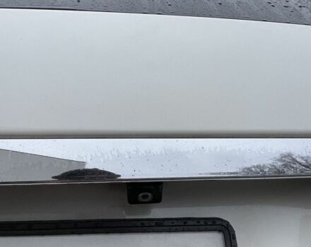 Белый Мерседес Е-Класс, объемом двигателя 3 л и пробегом 289 тыс. км за 12483 $, фото 6 на Automoto.ua