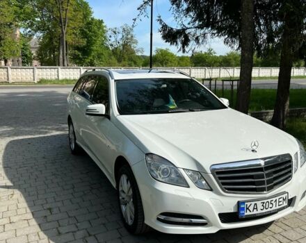 Білий Мерседес Е-Клас, об'ємом двигуна 2.2 л та пробігом 335 тис. км за 13550 $, фото 5 на Automoto.ua