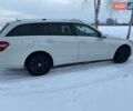 Белый Мерседес Е-Класс, объемом двигателя 2.1 л и пробегом 292 тыс. км за 11899 $, фото 6 на Automoto.ua