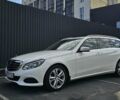Белый Мерседес Е-Класс, объемом двигателя 2.1 л и пробегом 249 тыс. км за 15966 $, фото 1 на Automoto.ua