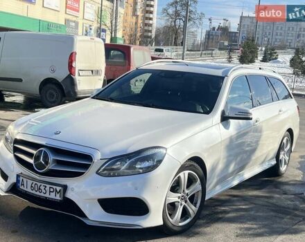 Білий Мерседес Е-Клас, об'ємом двигуна 2 л та пробігом 167 тис. км за 14800 $, фото 19 на Automoto.ua