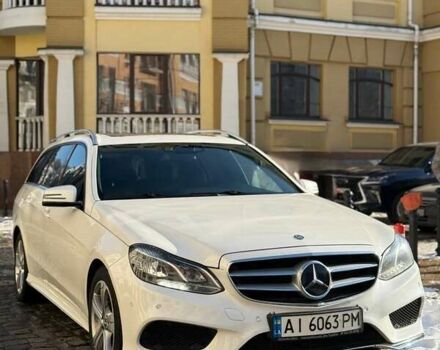 Білий Мерседес Е-Клас, об'ємом двигуна 2 л та пробігом 167 тис. км за 14800 $, фото 3 на Automoto.ua