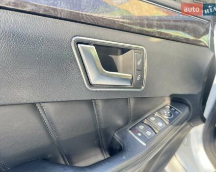 Білий Мерседес Е-Клас, об'ємом двигуна 2 л та пробігом 167 тис. км за 14800 $, фото 21 на Automoto.ua