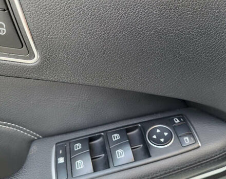 Белый Мерседес Е-Класс, объемом двигателя 2.2 л и пробегом 460 тыс. км за 10000 $, фото 24 на Automoto.ua