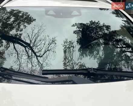 Белый Мерседес Е-Класс, объемом двигателя 2 л и пробегом 167 тыс. км за 14000 $, фото 24 на Automoto.ua