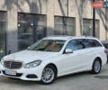 Белый Мерседес Е-Класс, объемом двигателя 2.2 л и пробегом 460 тыс. км за 10000 $, фото 1 на Automoto.ua