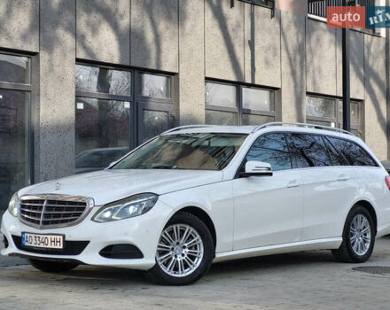 Белый Мерседес Е-Класс, объемом двигателя 2.2 л и пробегом 460 тыс. км за 10000 $, фото 4 на Automoto.ua