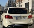 Белый Мерседес Е-Класс, объемом двигателя 2 л и пробегом 167 тыс. км за 14000 $, фото 14 на Automoto.ua