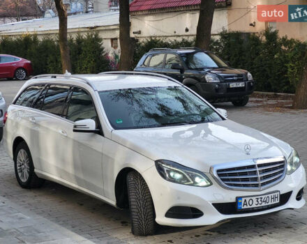 Белый Мерседес Е-Класс, объемом двигателя 2.2 л и пробегом 460 тыс. км за 10000 $, фото 8 на Automoto.ua